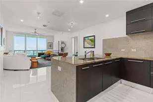 900 Biscayne Blvd, Miami, FL 33132 - Photo 5