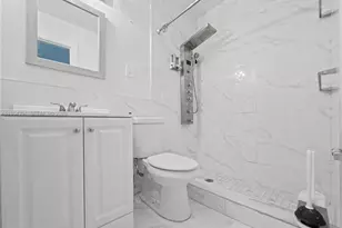 660 S Biscayne River Dr, Miami, FL 33169 - Photo 21