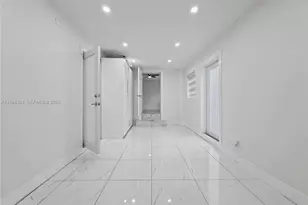 660 S Biscayne River Dr, Miami, FL 33169 - Photo 33