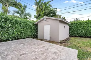10330 SW 51st St, Miami, FL 33165 - Photo 27