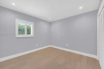 10330 SW 51st St, Miami, FL 33165 - Photo 23