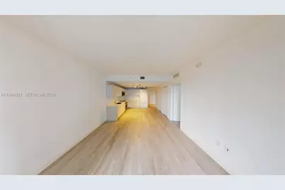 55 SW 9th St #2010, Miami, FL 33130 - Photo 5