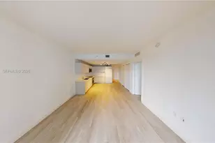 55 SW 9th St, Miami, FL 33130 - Photo 5