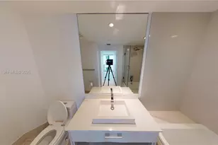 55 SW 9th St, Miami, FL 33130 - Photo 13