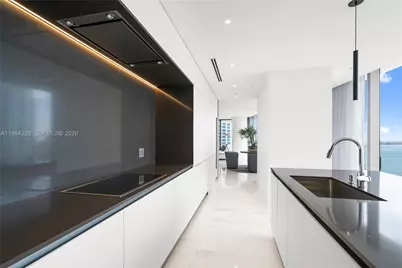 300 Biscayne Boulevard Way #2601E, Miami, FL 33131 - Photo 81