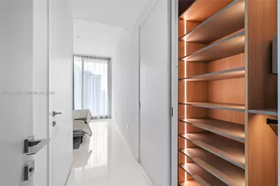 300 Biscayne Boulevard Way #2601E, Miami, FL 33131 - Photo 33