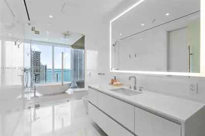 300 Biscayne Boulevard Way #2601E, Miami, FL 33131 - Photo 25