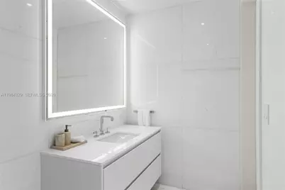 300 Biscayne Boulevard Way #2601E, Miami, FL 33131 - Photo 27