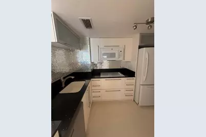 770 Claughton Island Dr #1611, Miami, FL 33131 - Photo 3