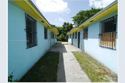 1328 NW 5th Ave #1328, Florida City, FL 33034 - Photo 3