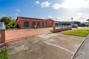 2791 Village Green Dr, Miami, FL 33175 - Photo 15