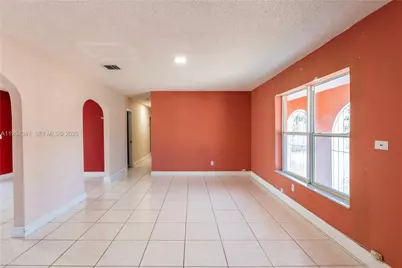 2791 Village Green Dr, Miami, FL 33175 - Photo 21