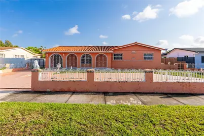 2791 Village Green Dr, Miami, FL 33175 - Photo 17