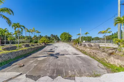 20601 SW 194th Ave, Miami, FL 33187 - Photo 21