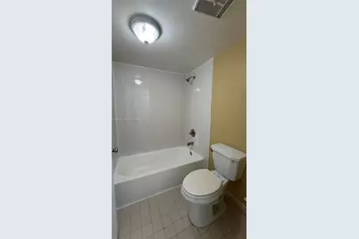 7210 NW 179th St #105, Hialeah, FL 33015 - Photo 25