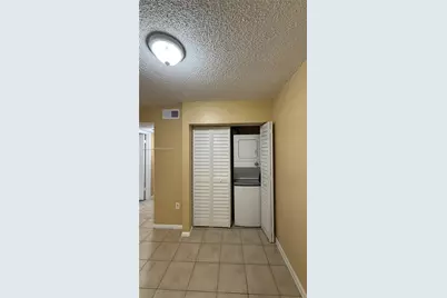 7210 NW 179th St #105, Hialeah, FL 33015 - Photo 15