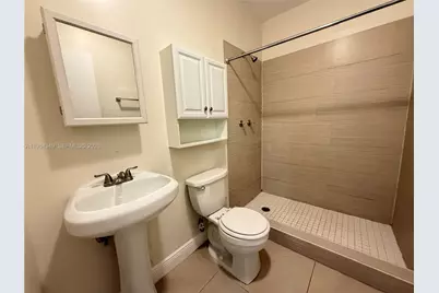 808 NW 19th St #D, Fort Lauderdale, FL 33311 - Photo 9