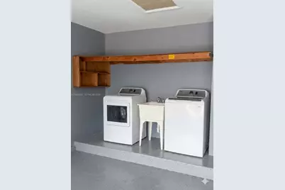 6527 NW 2nd St, Margate, FL 33063 - Photo 25