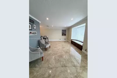 6527 NW 2nd St, Margate, FL 33063 - Photo 3