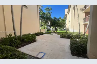 8429 Forest Hills Dr #305, Coral Springs, FL 33065 - Photo 27