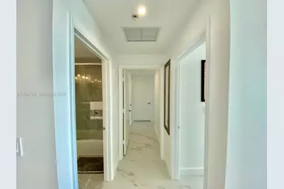 253 NE 2nd St #2703, Miami, FL 33132 - Photo 25