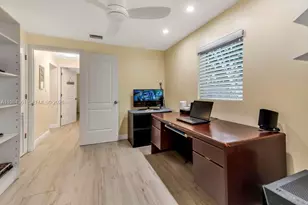 222 SW 7th St, Dania Beach, FL 33004 - Photo 17