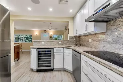 222 SW 7th St, Dania Beach, FL 33004 - Photo 5