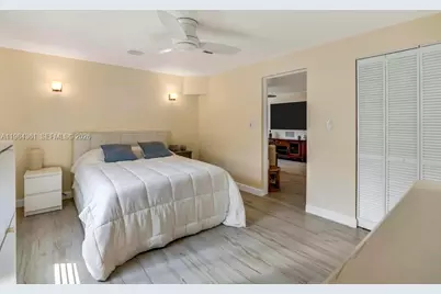 222 SW 7th St, Dania Beach, FL 33004 - Photo 17