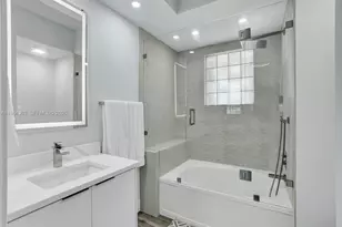 3245 NE 184th St, Aventura, FL 33160 - Photo 7