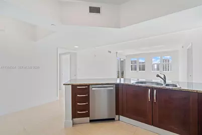 20000 E Country Club Dr #1109, Aventura, FL 33180 - Photo 7