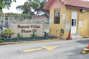 4721 NW 7th St, Miami, FL 33126 - Photo 17