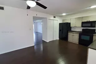 12266 NW 10th St, Pembroke Pines, FL 33026 - Photo 9