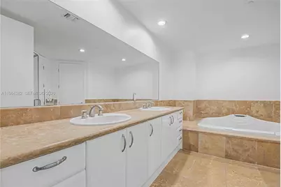 5959 Collins Ave #1503, Miami Beach, FL 33140 - Photo 27