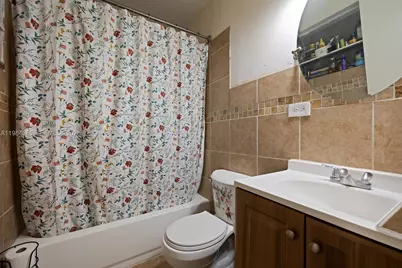 17371 SW 302nd St, Homestead, FL 33030 - Photo 7