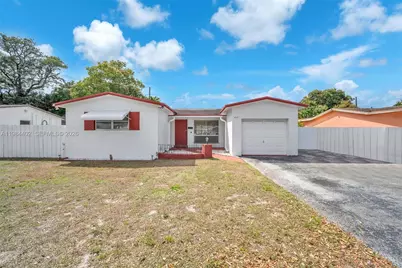 410 SW 71st Ave, Pembroke Pines, FL 33023 - Photo 13