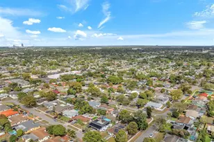 410 SW 71st Ave, Pembroke Pines, FL 33023 - Photo 7