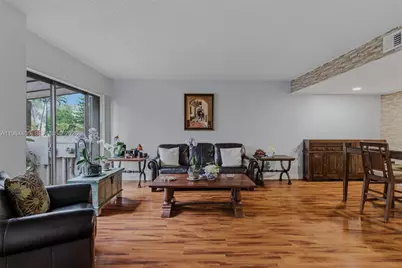 16424 NE 26th Ave #4, North Miami Beach, FL 33160 - Photo 5