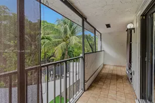 16424 NE 26th Ave, North Miami Beach, FL 33160 - Photo 27