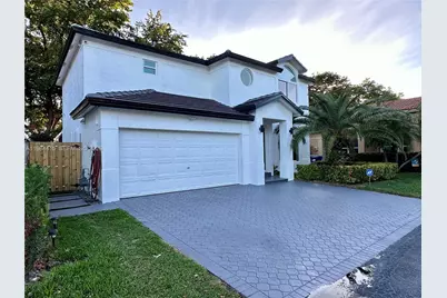 9060 SW 215th Ter, Cutler Bay, FL 33189 - Photo 1