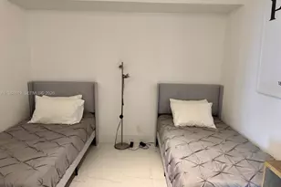 1000 Island Blvd, Aventura, FL 33160 - Photo 15