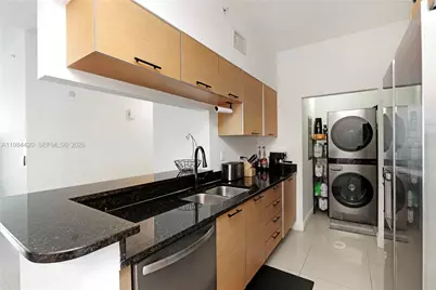 31 SE 5th St #3916, Miami, FL 33131 - Photo 23