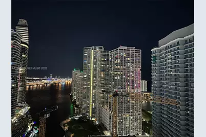 31 SE 5th St #3916, Miami, FL 33131 - Photo 3