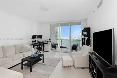 31 SE 5th St #3916, Miami, FL 33131 - Photo 15