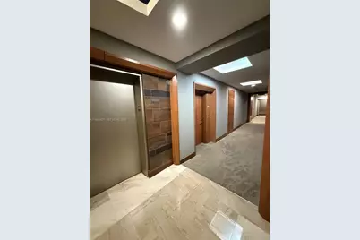 31 SE 5th St #3916, Miami, FL 33131 - Photo 9