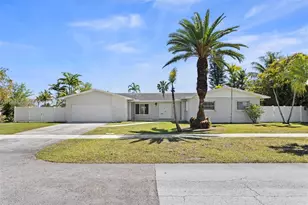 11807 SW 112th Ave, Miami, FL 33176 - Photo 13