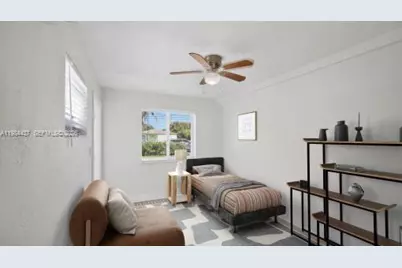 1010 NE 138th St, North Miami, FL 33161 - Photo 13