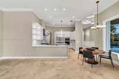 10291 Sweet Bay St, Plantation, FL 33324 - Photo 9