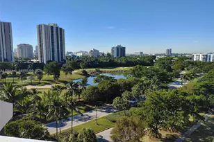 3301 N Country Club Dr, Aventura, FL 33180 - Photo 3