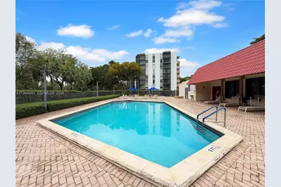 3301 N Country Club Dr #804, Aventura, FL 33180 - Photo 23