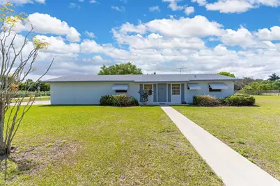 19200 SW 218th St, Miami, FL 33170 - Photo 3